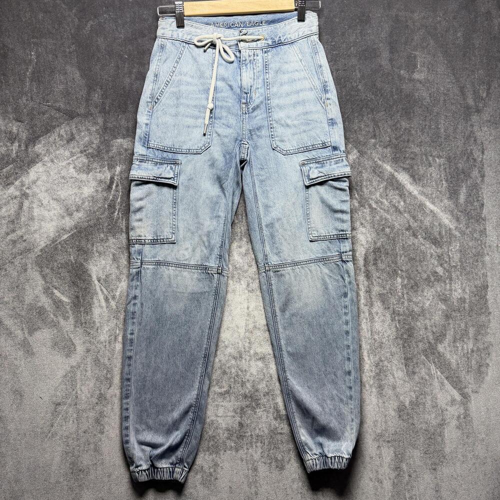 American Eagle Jeans Womens 00 Light Wash Relaxed Cargo Joggers Denim Pants